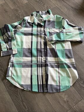 SHEIN Mint Green Black White Plaid Button-Up Shirt nwot